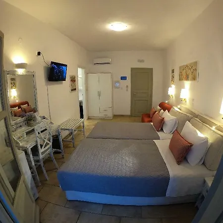 Mathios Village فندق